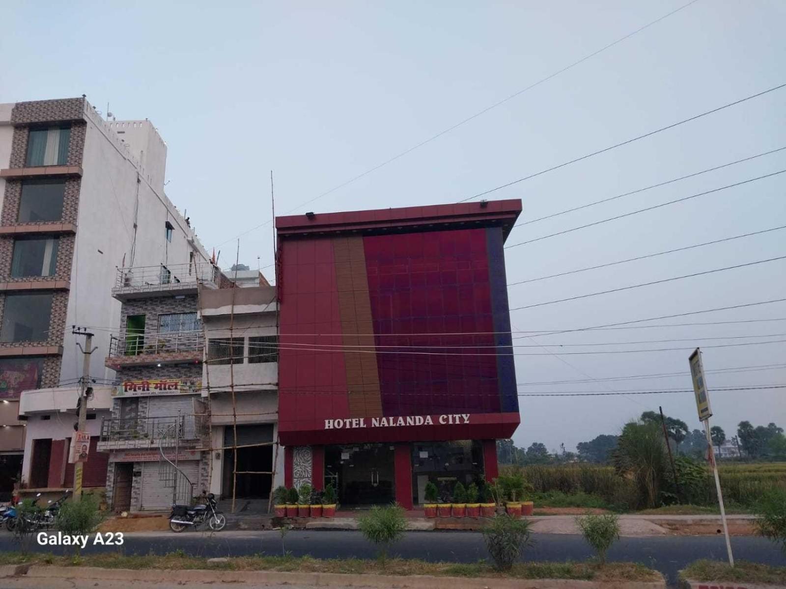 Dipnagar Hotel Nalanda City & Restaurant מראה חיצוני תמונה