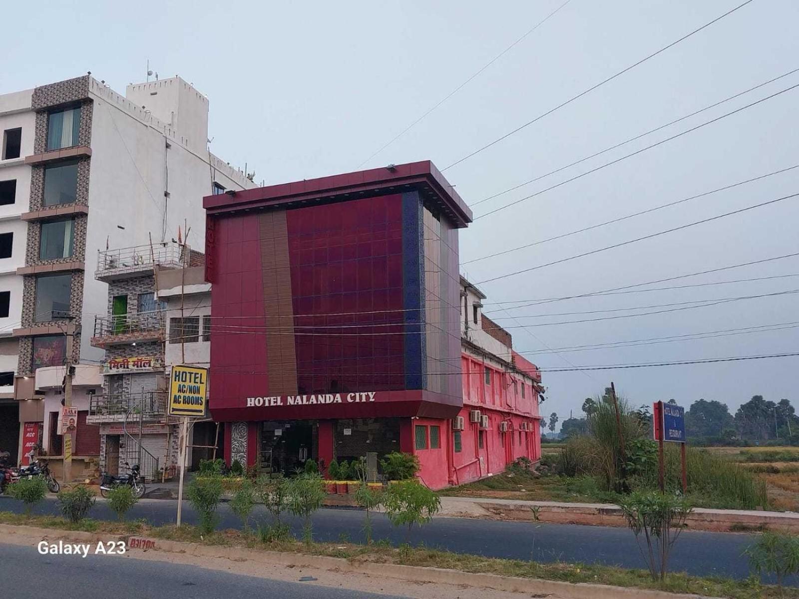 Dipnagar Hotel Nalanda City & Restaurant מראה חיצוני תמונה